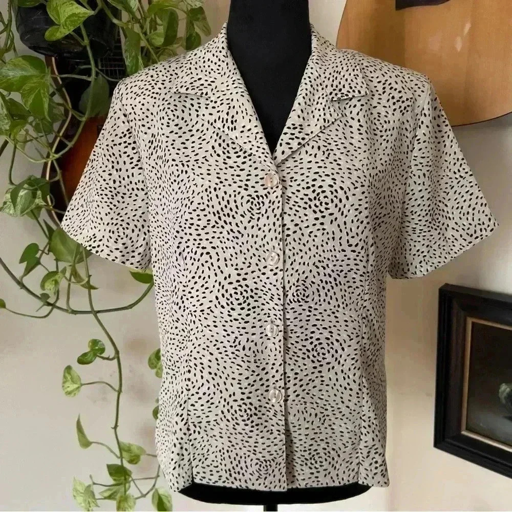 90s Vtg Briggs Patterned Button Blouse - Size 10P